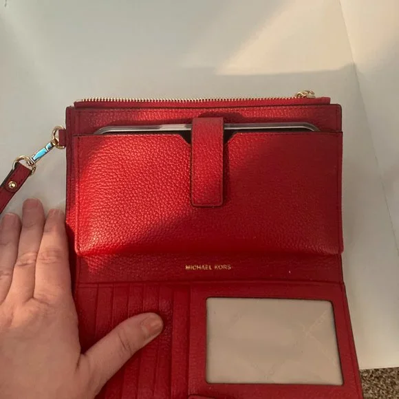 Michael Kors Adele Double-Zip Pebble Leather Phone Wristlet - Picture 6 of 6